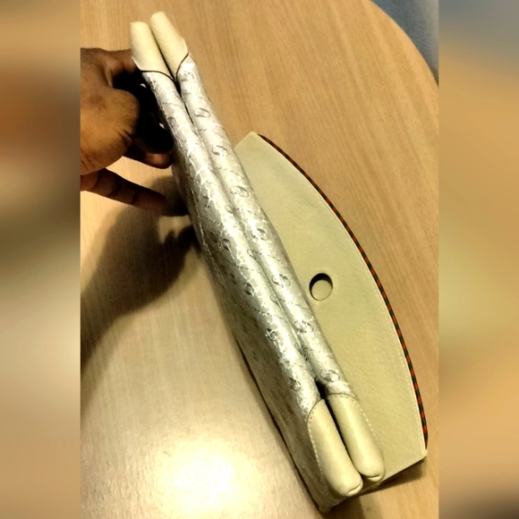 Authentic GUCCI Clutch Bag